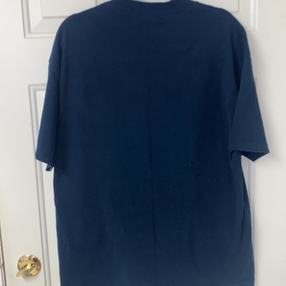 Canucks Unlicensed T-shirt - Picture 3 of 5